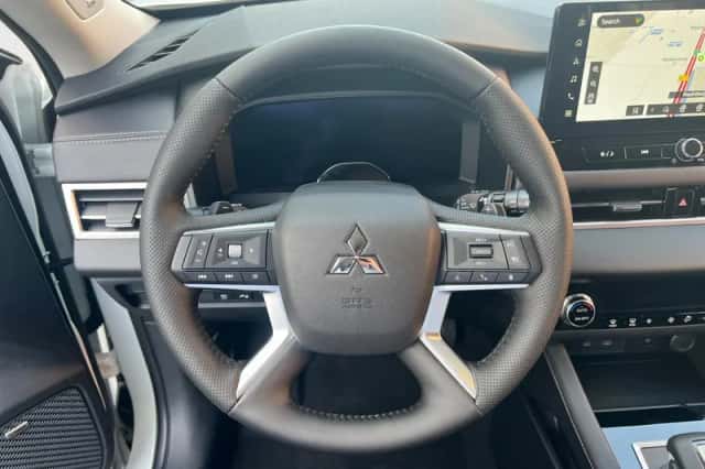 Mitsubishi Outlander (2026) thumbnail 17
