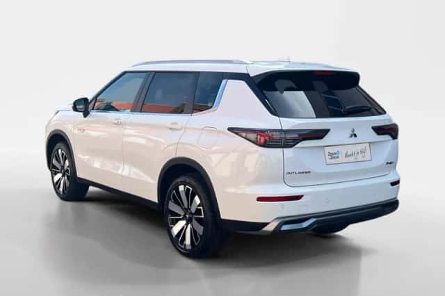 Mitsubishi Outlander (2026) thumbnail 8