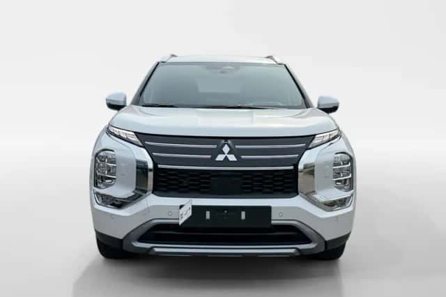 Mitsubishi Outlander (2026) thumbnail 2