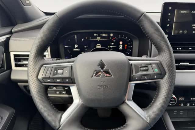 Mitsubishi Outlander (2026) thumbnail 17