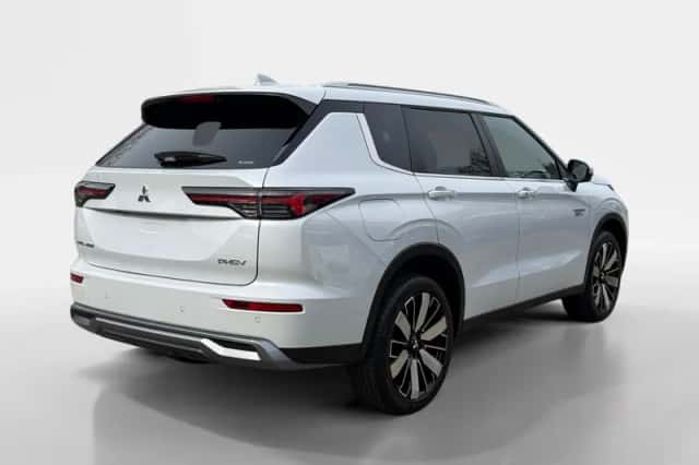 Mitsubishi Outlander (2026) thumbnail 7