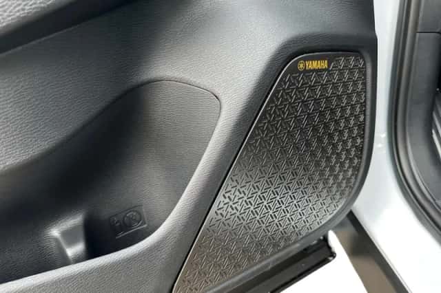 Mitsubishi Outlander (2026) thumbnail 11