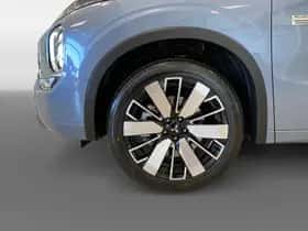 Mitsubishi Outlander (2026) thumbnail 8