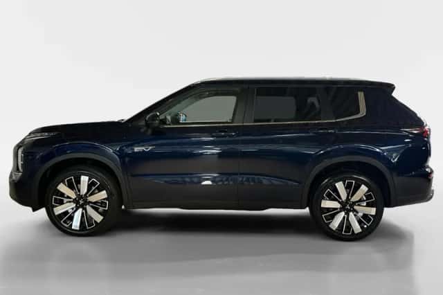 Mitsubishi Outlander (2026) thumbnail 4