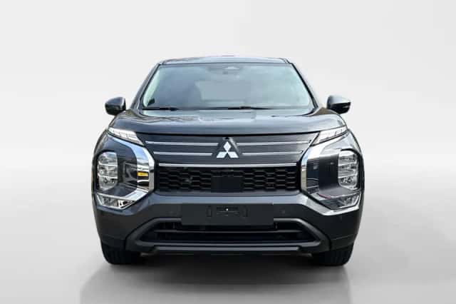 Mitsubishi Outlander (2026) thumbnail 2
