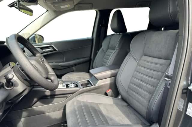 Mitsubishi Outlander (2026) thumbnail 16