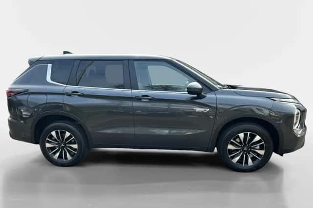 Mitsubishi Outlander (2026) thumbnail 5