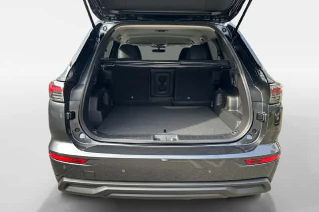 Mitsubishi Outlander (2026) thumbnail 9