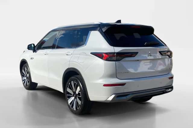Mitsubishi Outlander (2026) thumbnail 5