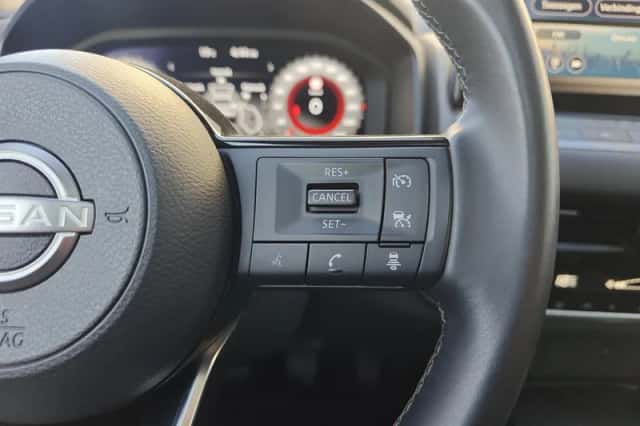 Nissan Qashqai (2023) thumbnail 16