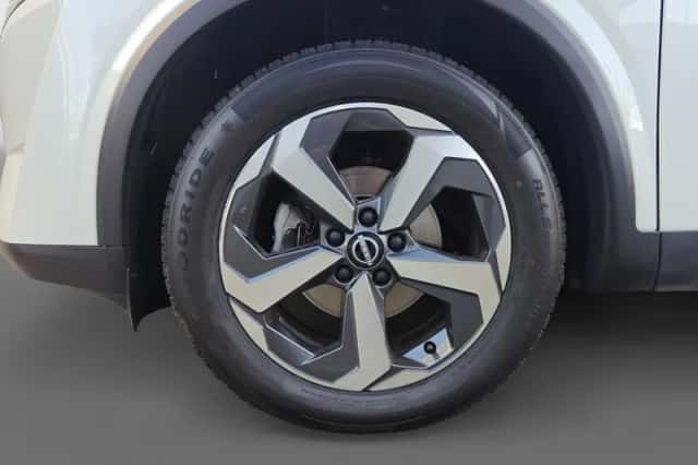 Nissan Qashqai (2023) thumbnail 8