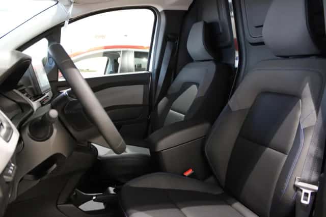 Nissan Townstar (2026) thumbnail 12