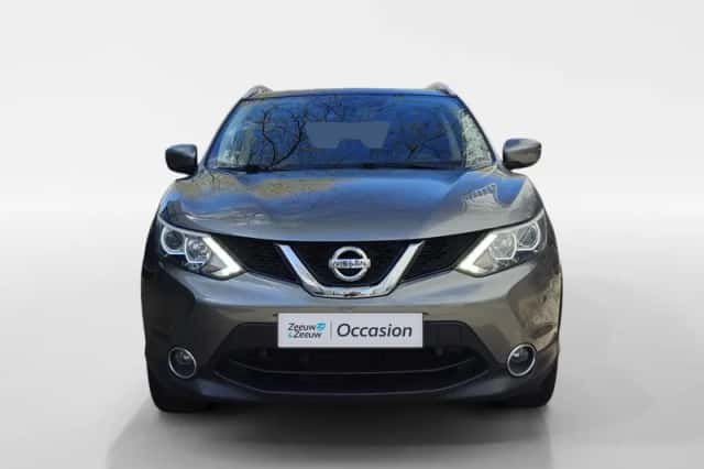 Nissan Qashqai (2017) thumbnail 2