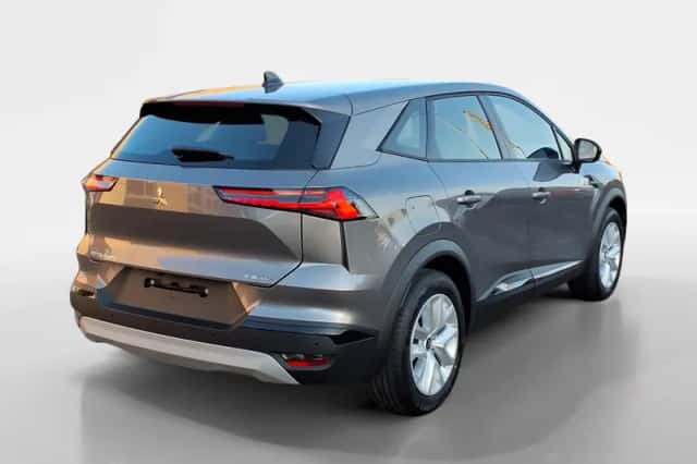 Mitsubishi Grandis (2026) thumbnail 5