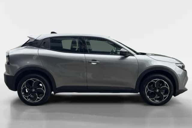 Alfa Romeo Junior (2025) thumbnail 4