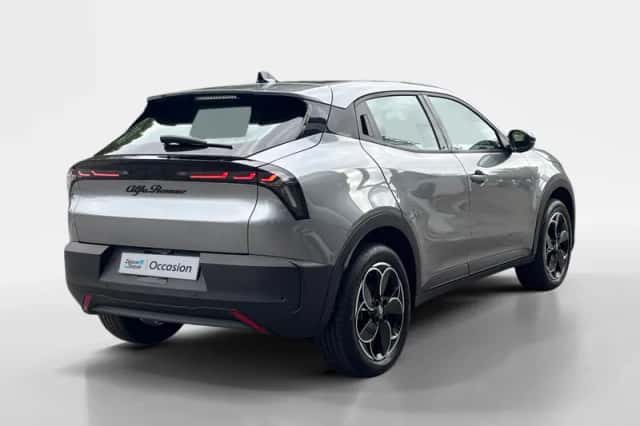 Alfa Romeo Junior (2025) thumbnail 5