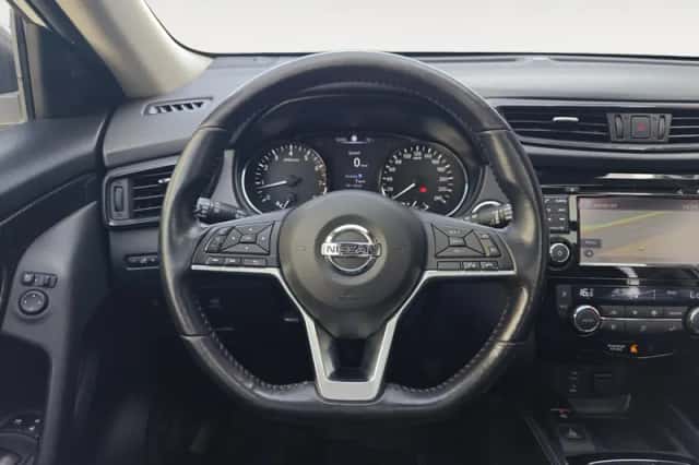 Nissan X-Trail (2018) thumbnail 14