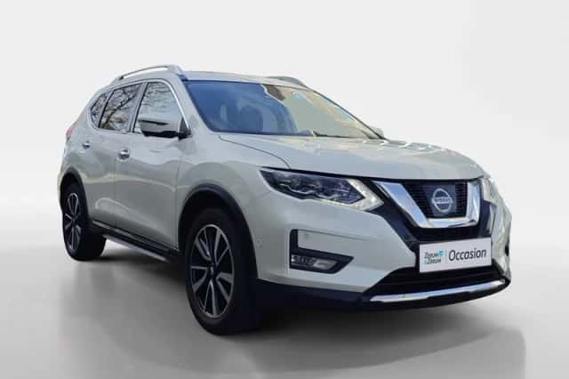 Nissan X-Trail (2018) thumbnail 3