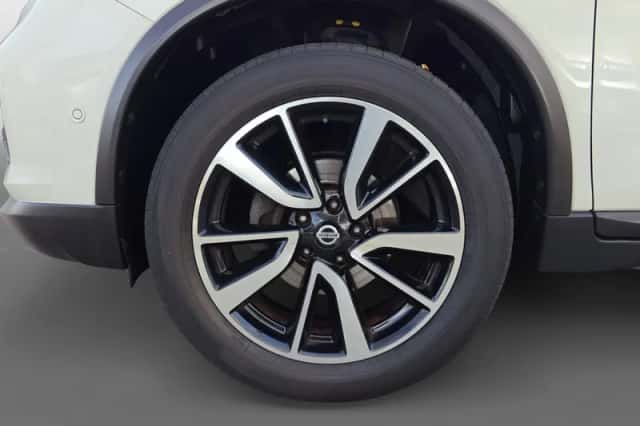 Nissan X-Trail (2018) thumbnail 9