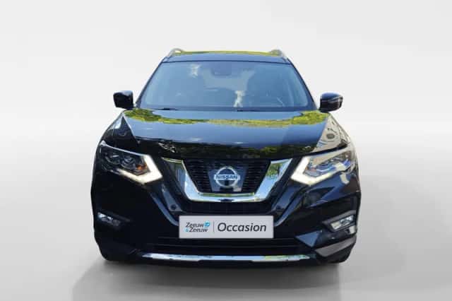 Nissan X-Trail (2019) thumbnail 2