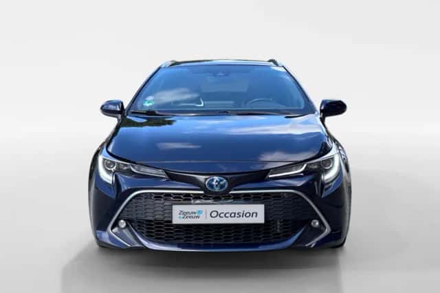 Toyota Corolla (2022) thumbnail 2