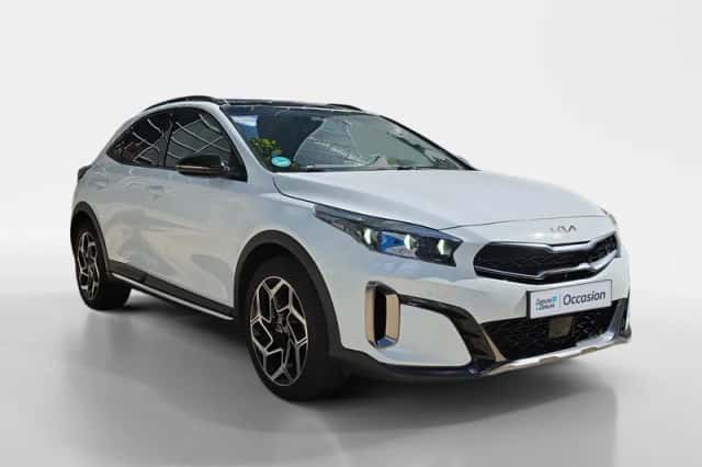 Kia XCeed (2024) thumbnail 3