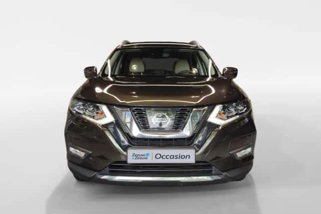 Nissan X-Trail (2018) thumbnail 2
