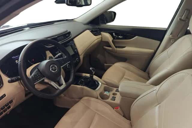 Nissan X-Trail (2018) thumbnail 12