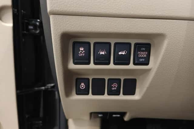 Nissan X-Trail (2018) thumbnail 28