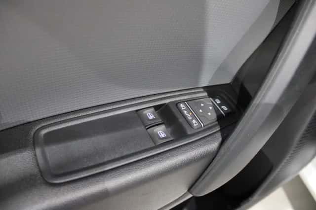 Nissan Townstar (2026) thumbnail 16