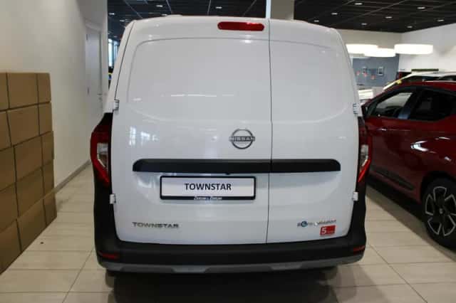 Nissan Townstar (2026) thumbnail 8