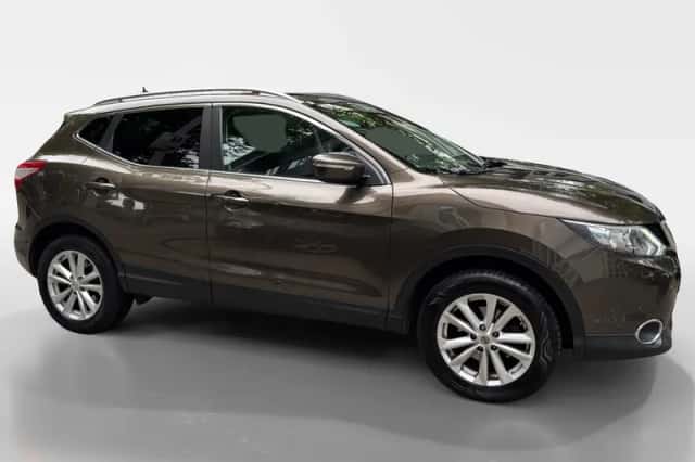 Nissan Qashqai (2015) thumbnail 4