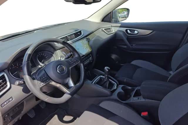 Nissan Qashqai (2017) thumbnail 12