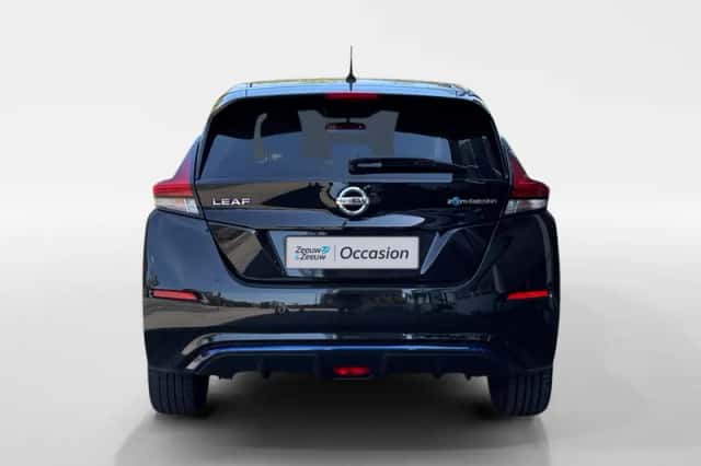 Nissan Leaf (2021) thumbnail 3