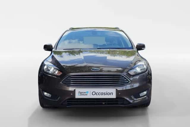 Ford Focus (2016) thumbnail 2