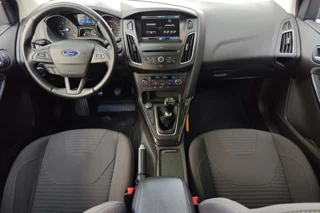 Ford Focus (2016) thumbnail 12