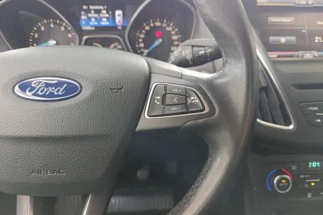 Ford Focus (2016) thumbnail 16