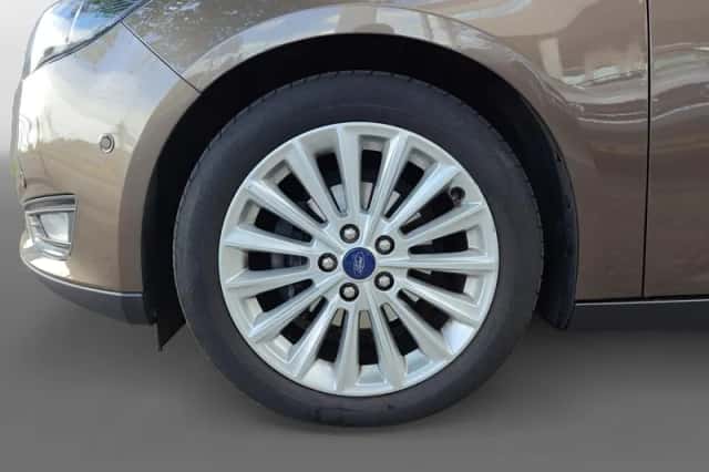 Ford Focus (2016) thumbnail 8
