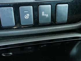 Mitsubishi Outlander (2017) thumbnail 13