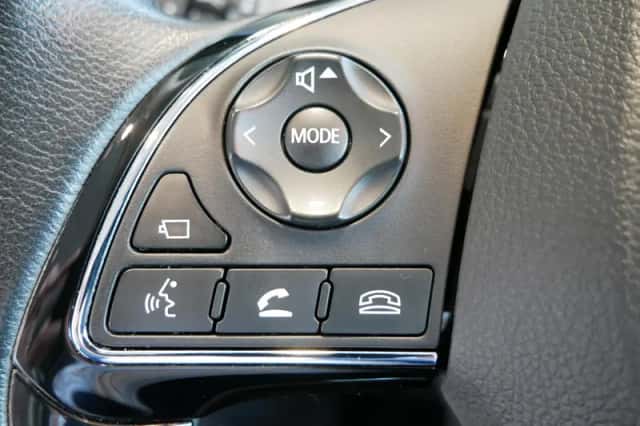 Mitsubishi Outlander (2017) thumbnail 14
