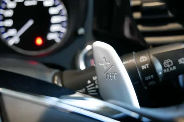 Mitsubishi Outlander (2017) thumbnail 24
