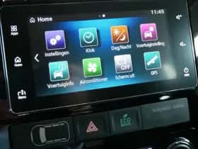 Mitsubishi Outlander (2017) thumbnail 8