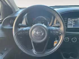Toyota Aygo (2023) thumbnail 12