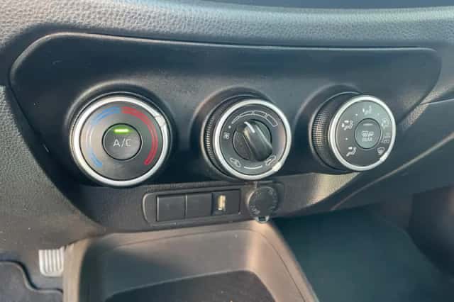 Toyota Aygo (2023) thumbnail 17
