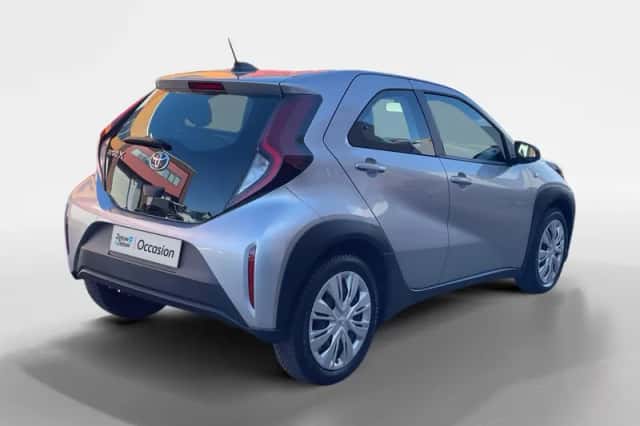 Toyota Aygo (2023) thumbnail 3