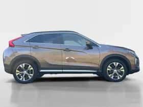 Mitsubishi Eclipse Cross (2019) thumbnail 2