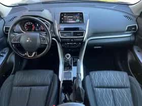 Mitsubishi Eclipse Cross (2019) thumbnail 12