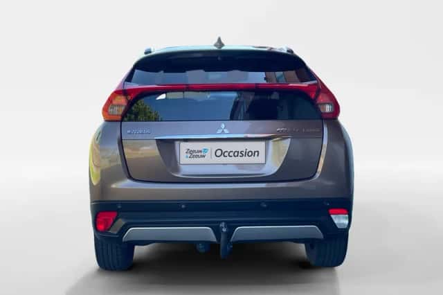 Mitsubishi Eclipse Cross (2019) thumbnail 4