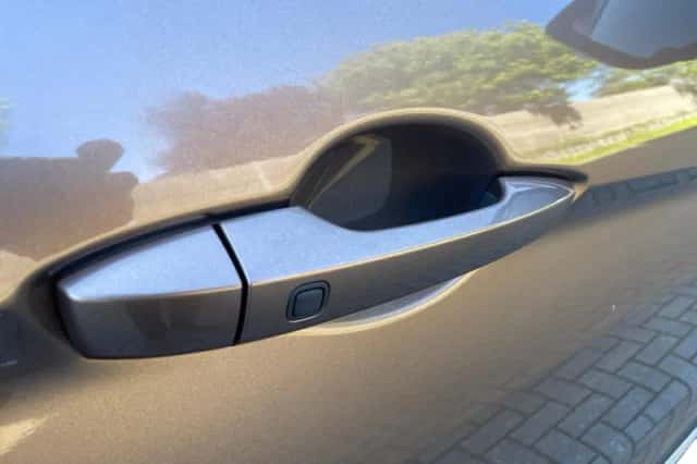 Mitsubishi Eclipse Cross (2019) thumbnail 33