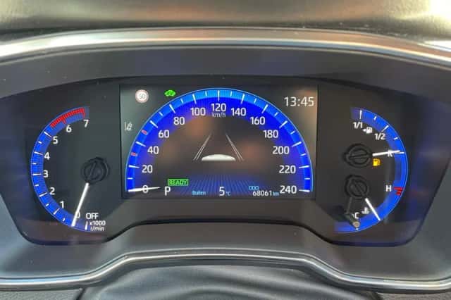 Toyota Corolla (2022) thumbnail 19
